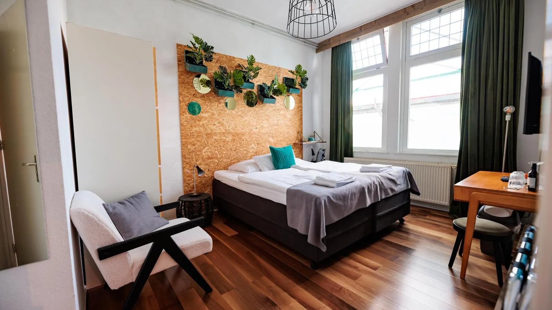 Hotel Auberge Nassau Eindhoven Bed & Breakfast