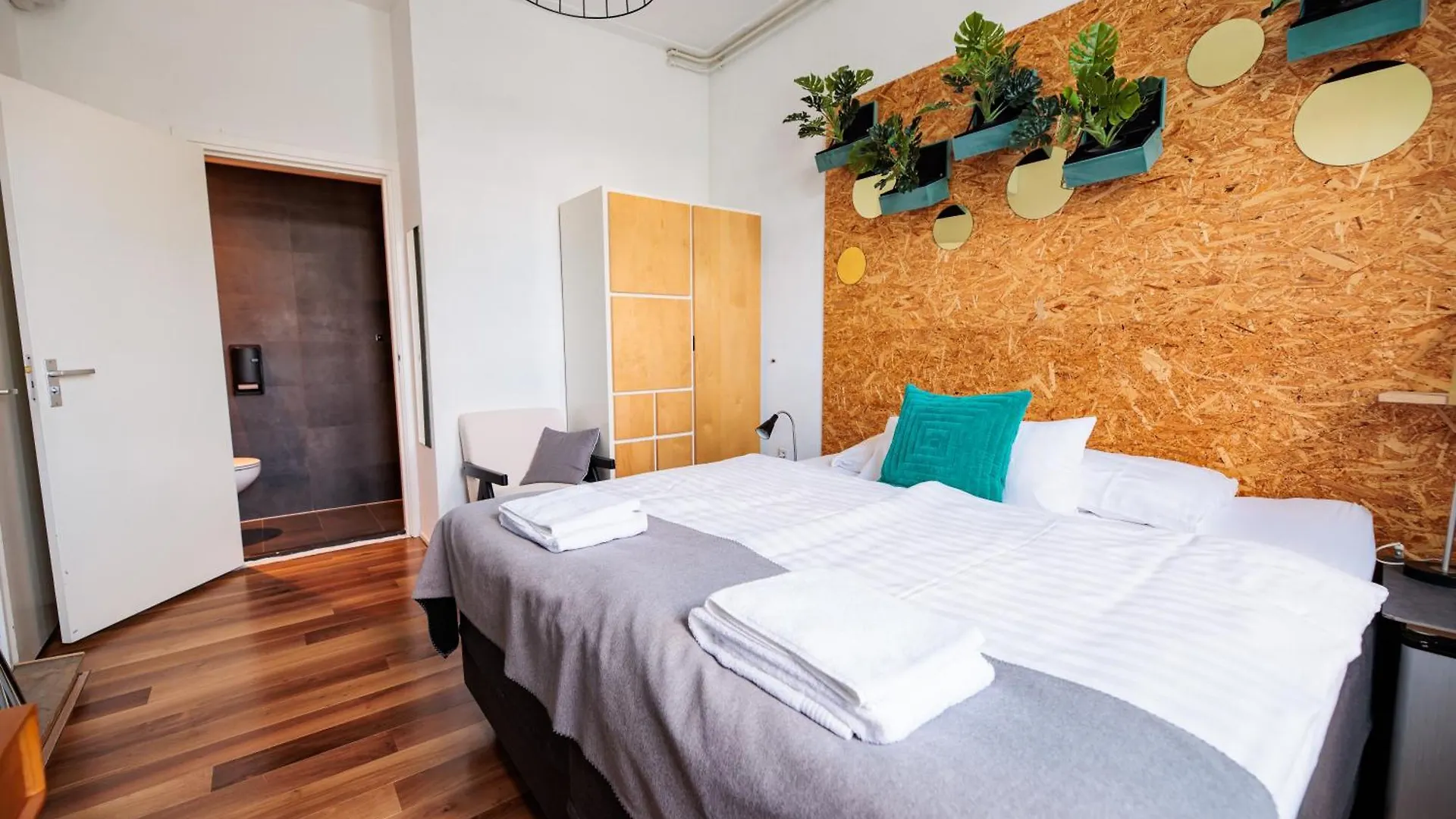 Hotel Auberge Nassau Eindhoven Bed & Breakfast